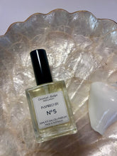 Load image into Gallery viewer, Perfumes